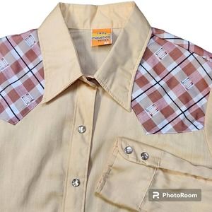 Vintage Lady Maverick Misses 38 Western Long Sleeve Pearl Snap Shirt Made in USA